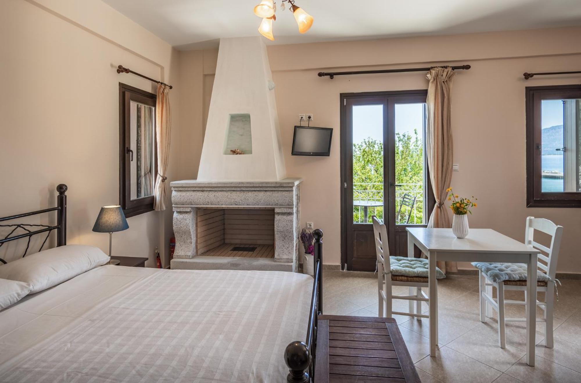 Appartement Xenios Kotronas Extérieur photo