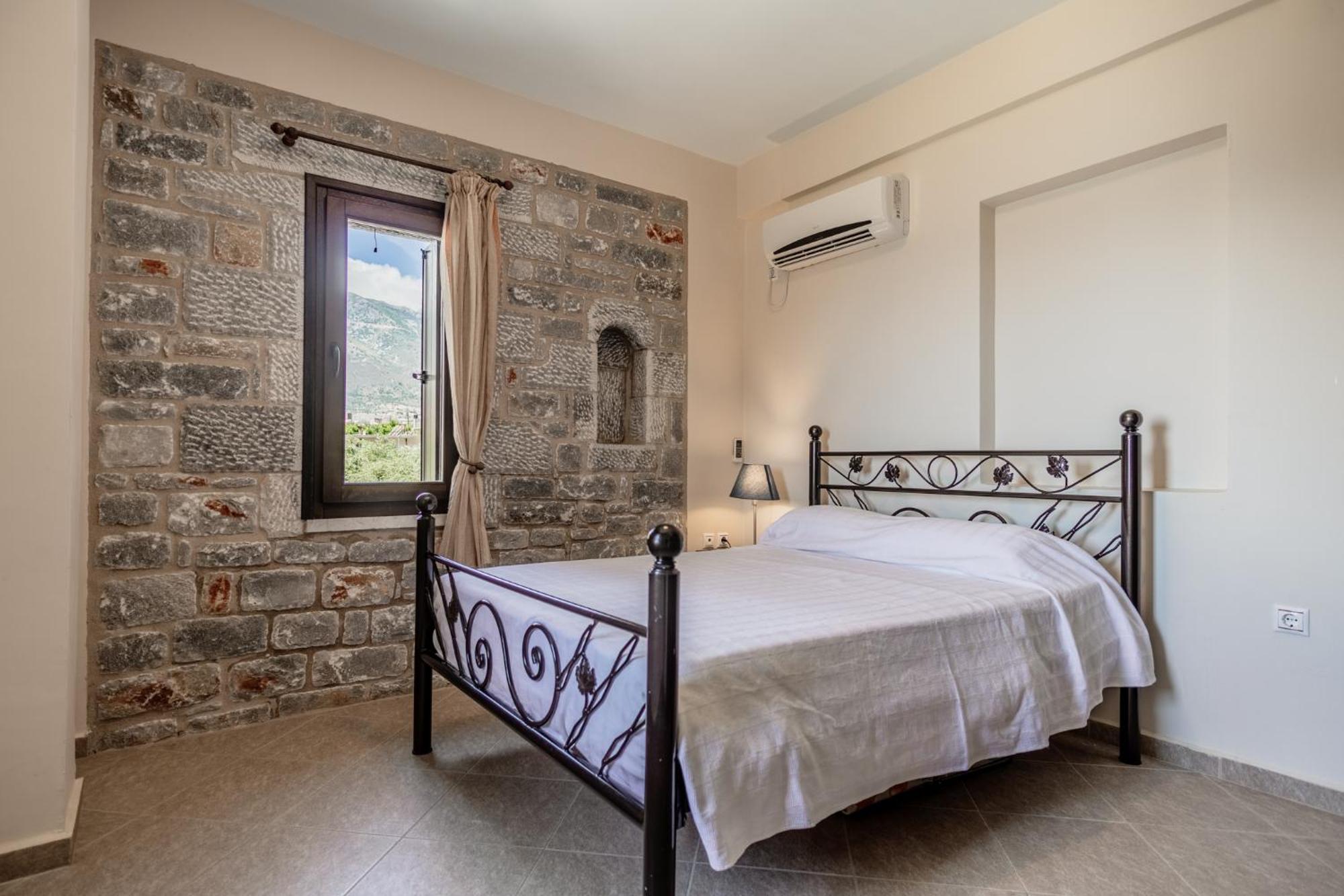 Appartement Xenios Kotronas Extérieur photo