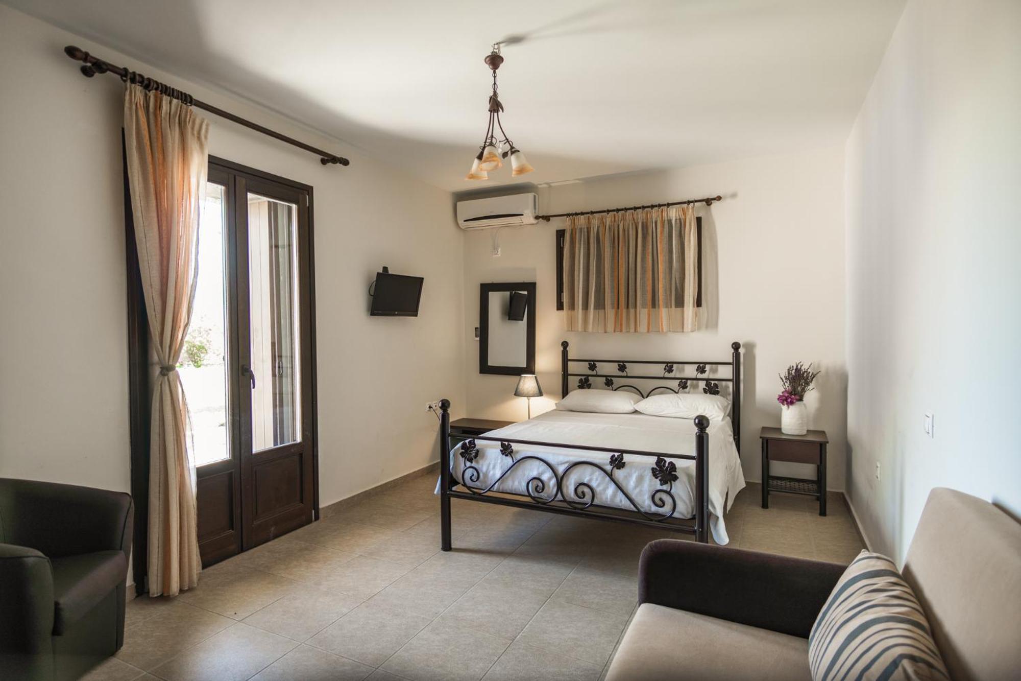 Appartement Xenios Kotronas Extérieur photo