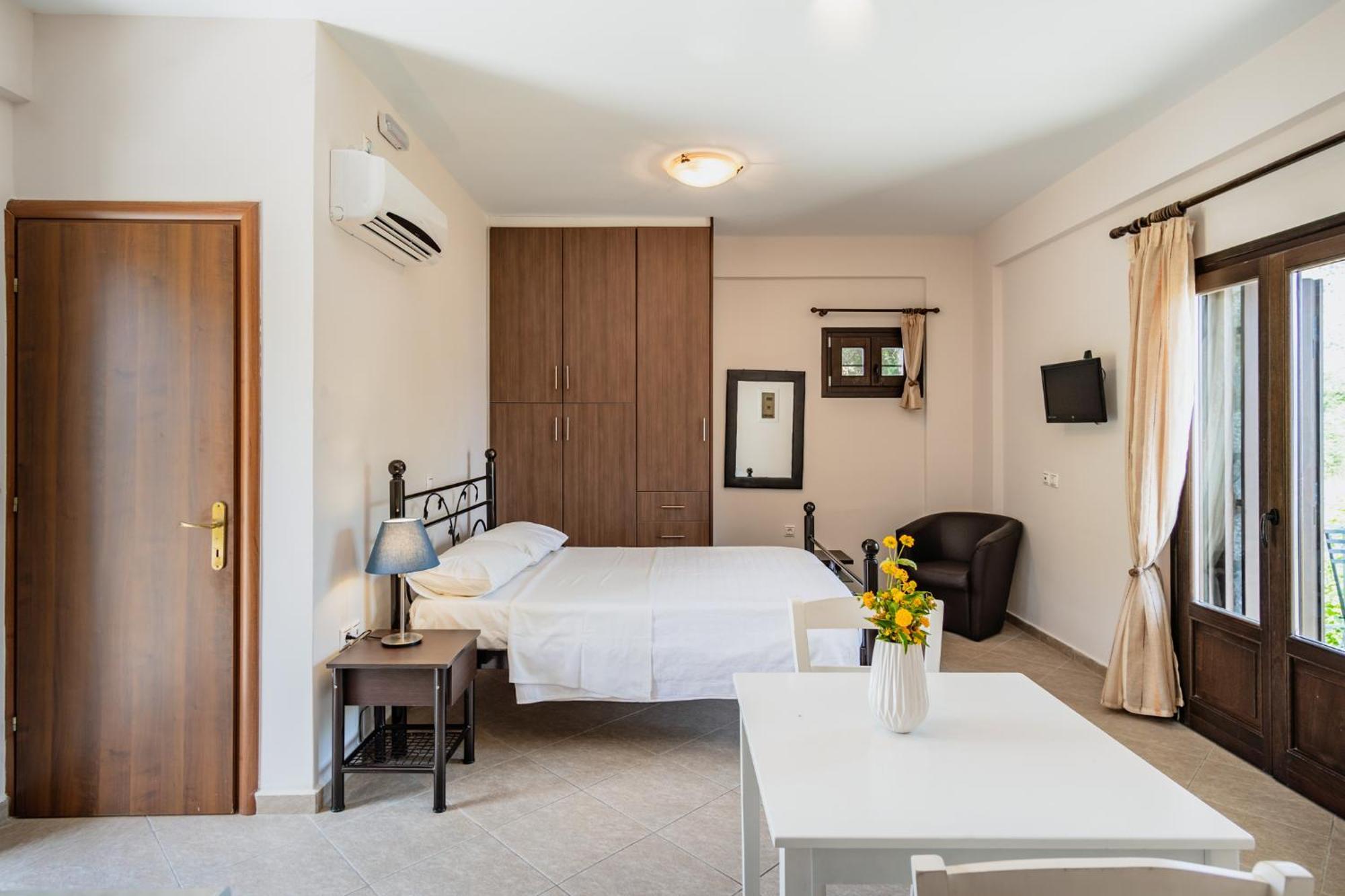 Appartement Xenios Kotronas Extérieur photo